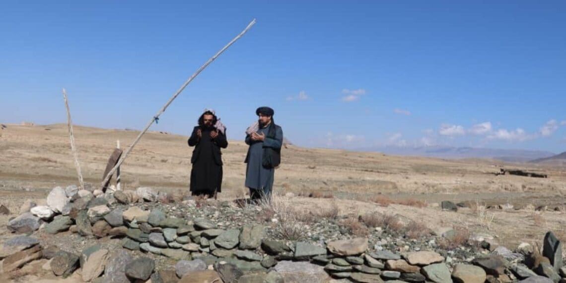 «پته خزانه» و پارادوکس فرهنگی طالبان؛ آرامگاه محمد هوتک بازسازی می‌شود