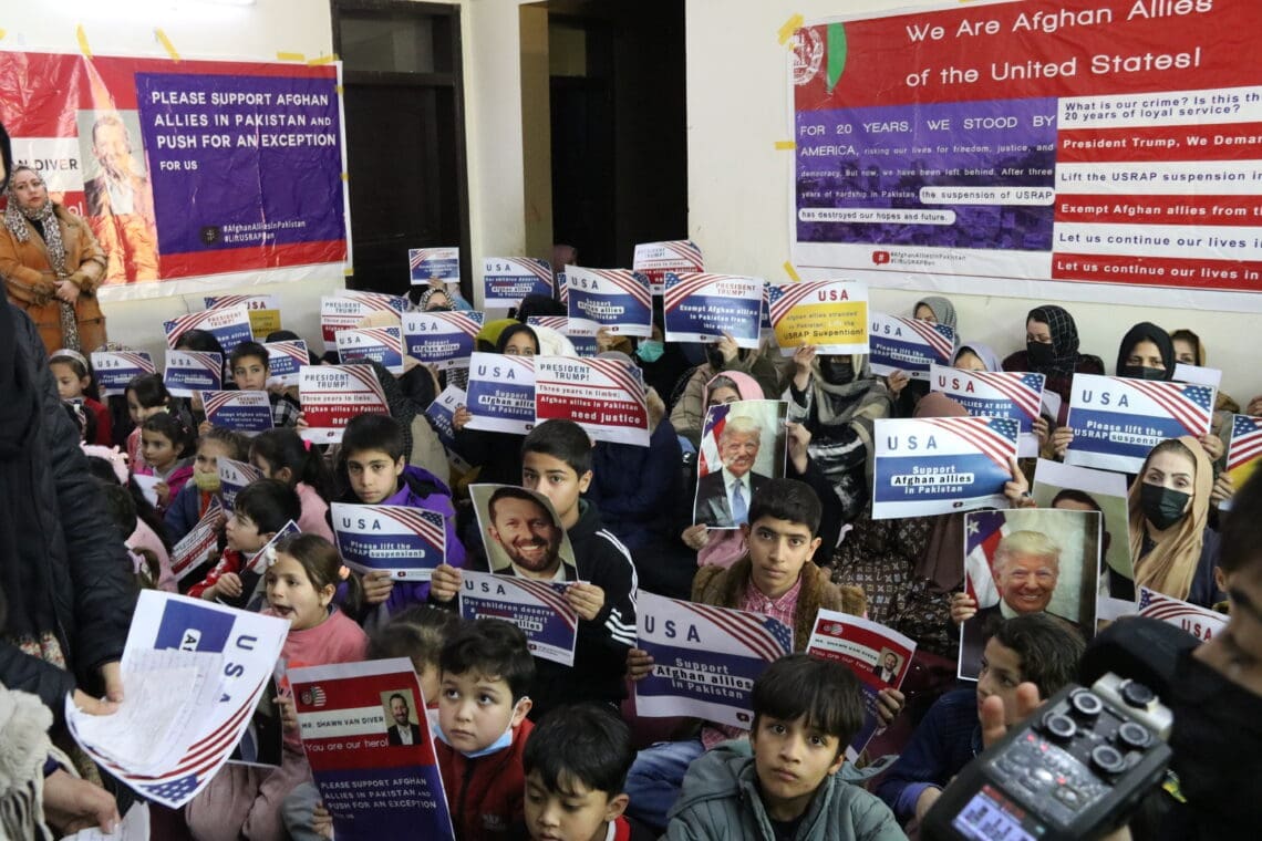 وضعیت دشوار پناه‌جویان افغانستان در پاکستان؛ مهلت دوماهه برای خروج از اسلام‌آباد و راولپندی