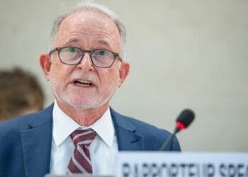 روز جهانی مبارزه با کودک‌سربازی؛ ریچارد بنت از استخدام کودکان در درگیری‌ها در افغانستان ابراز نگرانی کرد