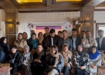 روز جهانی زبان مادری؛ فعالان مدنی از «تبعیض زبانی» در افغانستان انتقاد کردند