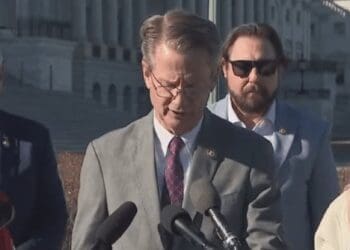 تِم بورچت: طالبان می‌تواند رایگان از ما متنفر باشد، چرا کمک می‌کنیم؟ 