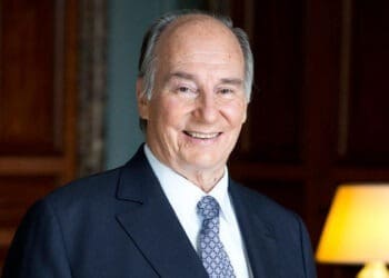 شاهزاده کریم آقاخان، چهل‌ونهمین امام اسماعیلیان جهان درگذشت