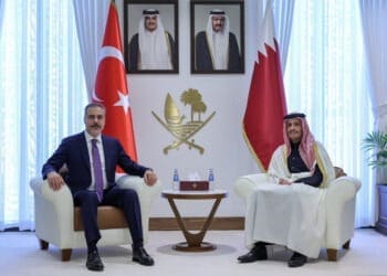 دیدار وزرای خارجه قطر و ترکیه؛ دو طرف بر لغو تحریم‌ها بر سوریه تاکید کردند