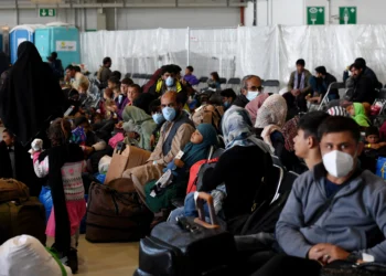 نجات در لحظات آخر؛ کهنه‌سربازان در تلاش انتقال «سریع» پناه‌جویان افغانستان به امریکا اند