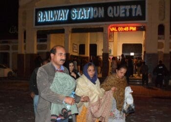 روزنامه‌ی بنگلادیشی: گروگان‌گیران قطار در بلوچستان با فرماندهان خود در افغانستان در تماس بودند