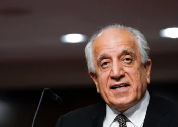 زنان افغانستان در نامه‌ای به ترمپ: زلمی خلیل‌زاد محاکمه شود