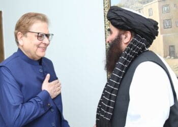 تاکید بر تقویت روابط دوجانبه در دیدار متقی با نماینده‌ی ویژه‌ی پاکستان