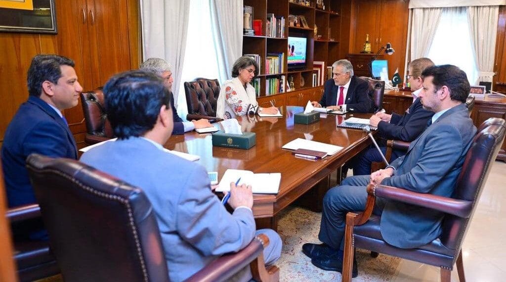 از تهدید به دیپلماسی؛ پاکستان خواستار گفت‌وگو با طالبان شد