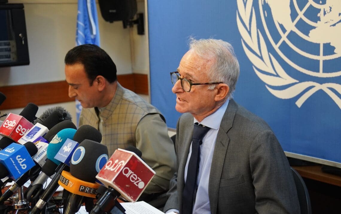 ریچارد بنت به مناسبت آغاز سال نو آموزشی: دختران به‌دلیل «سرکوب جنسیتی» از آموزش محروم‌اند