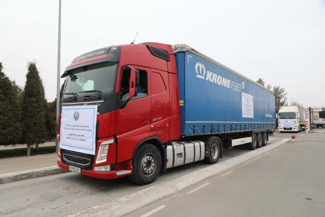 مساعدت نوروزی ازبیکستان؛ ۲۰۰ تُن مواد خوراکی به افغانستان رسید