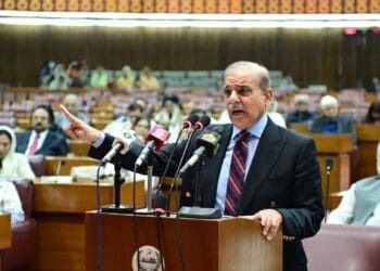 پاکستان در محاصره‌ی هراس‌افگنی؛ رهبری نظامی و پارلمان این کشور نشست اضطراری برگزار می‌کنند