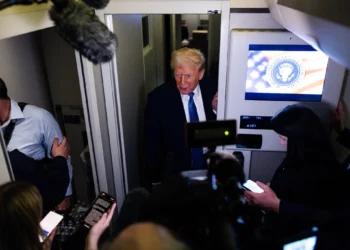 ترمپ: سه‌شنبه با پوتین در مورد اراضی و نیروگاه‌های اوکراین صحبت می‌کنم