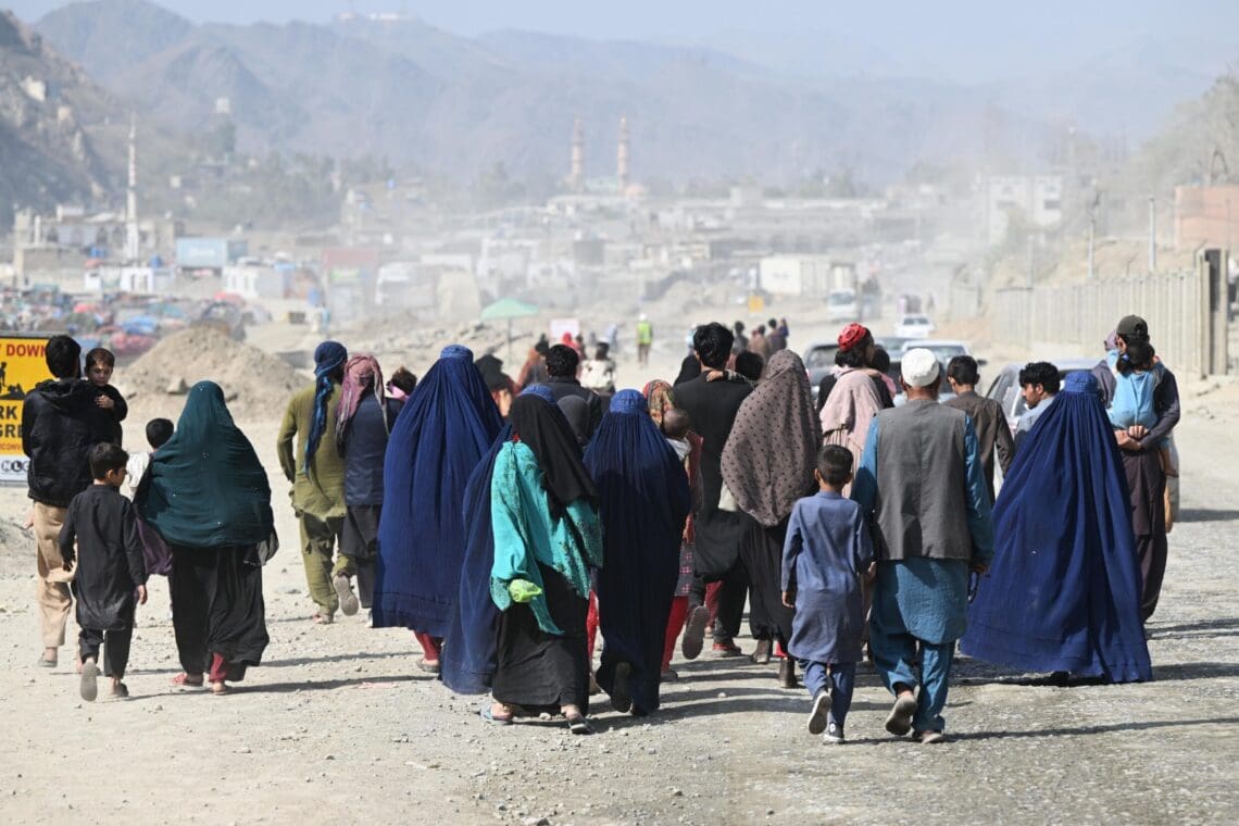 دو روز تا اخراج دسته‌جمعی؛ فعالان زن از ترس «رفتن به کام مرگ» سخن می‌گویند