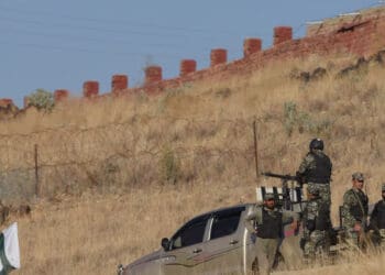 ارتش پاکستان: ۱۷ فرد مسلح را در نزدیکی مرز با افغانستان کُشتیم