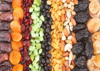 پس از توقف صادرات میوه‌ی خشک از افغانستان قیمت آن در هند تا ۲۵ درصد افزایش یافته‌