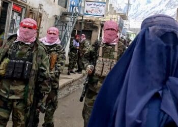 گزارش سالانه‌ی عفو بین‌الملل؛ از تحمیل دیدگاه تک‌مذهبی تا افزایش سرکوب