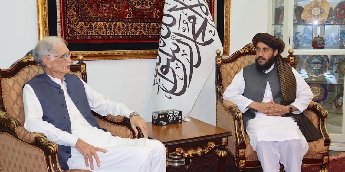 تاکید طالبان و پاکستان بر «اعتماد و همکاری» هم‌زمان با اخراج گسترده‌ی مهاجران