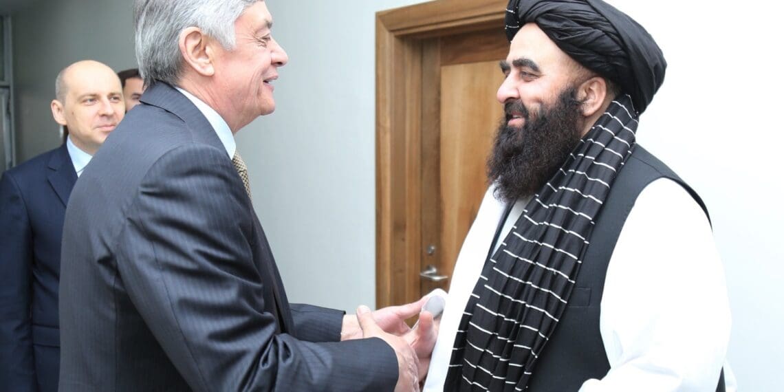 طالبان از آمادگی روسیه برای پذیرش دیپلومات این گروه در سطح سفیر خبر داد