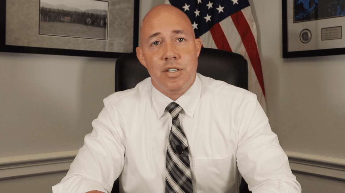 برایان مست: امریکا پول داد تا مردم افغانستان در صنفهایی با تبلیغات طالبان شرکت کنند