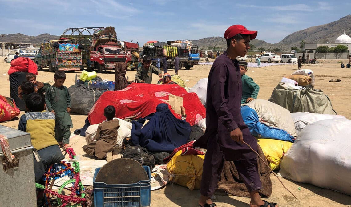 رسانه‌ی پاکستانی: روز گذشته بیش از پنج‌ هزار مهاجر از تورخم به افغانستان برگشتند