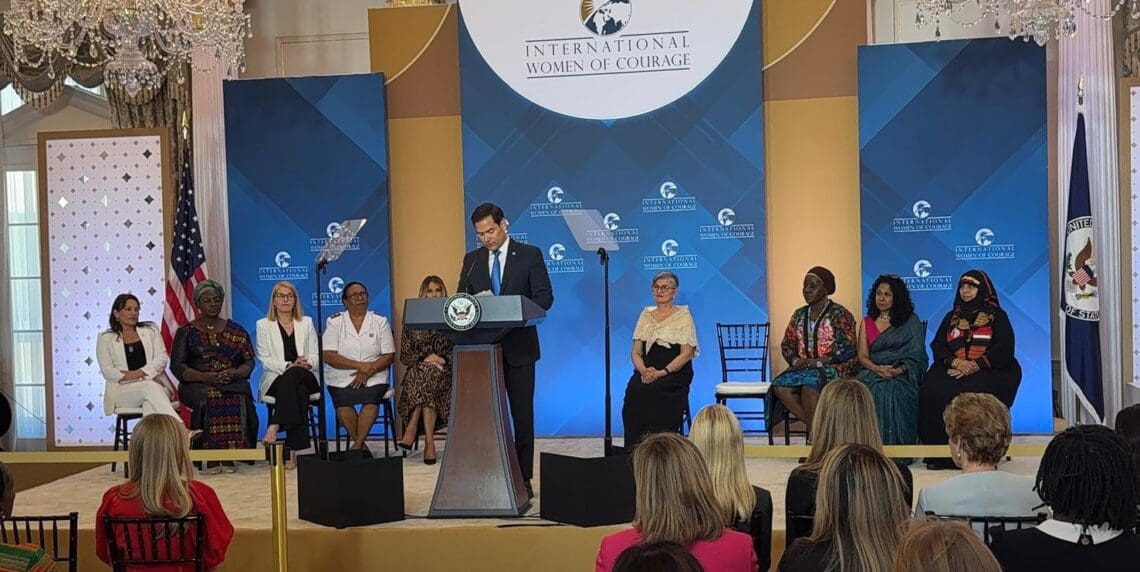 غیبت زنان افغانستان در فهرست دریافت‌کنندگان جایزه‌ی بین‌المللی زنان شجاع ۲۰۲۵