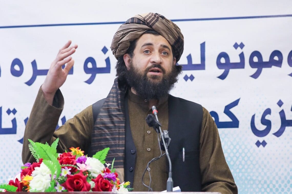 در پی درخواست پاکستان طالبان بر کنترول شدیدتر خط مرزی دیورند تاکید کرد