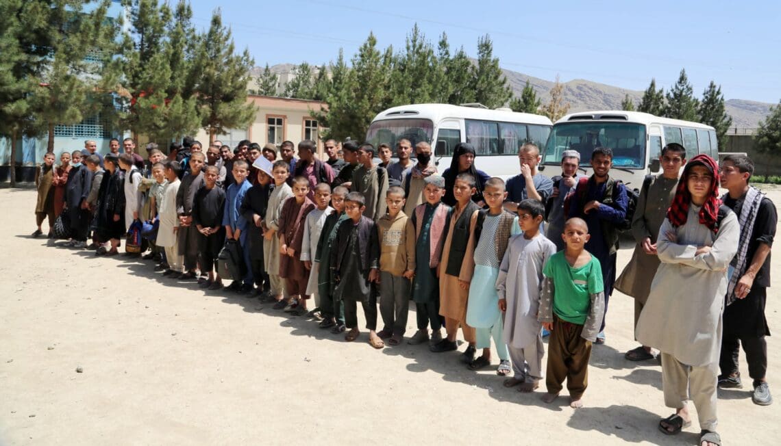 مراقبت از کودکان بی‌سرپرست یا تلاش برای ترویج ایدئولوژی؟