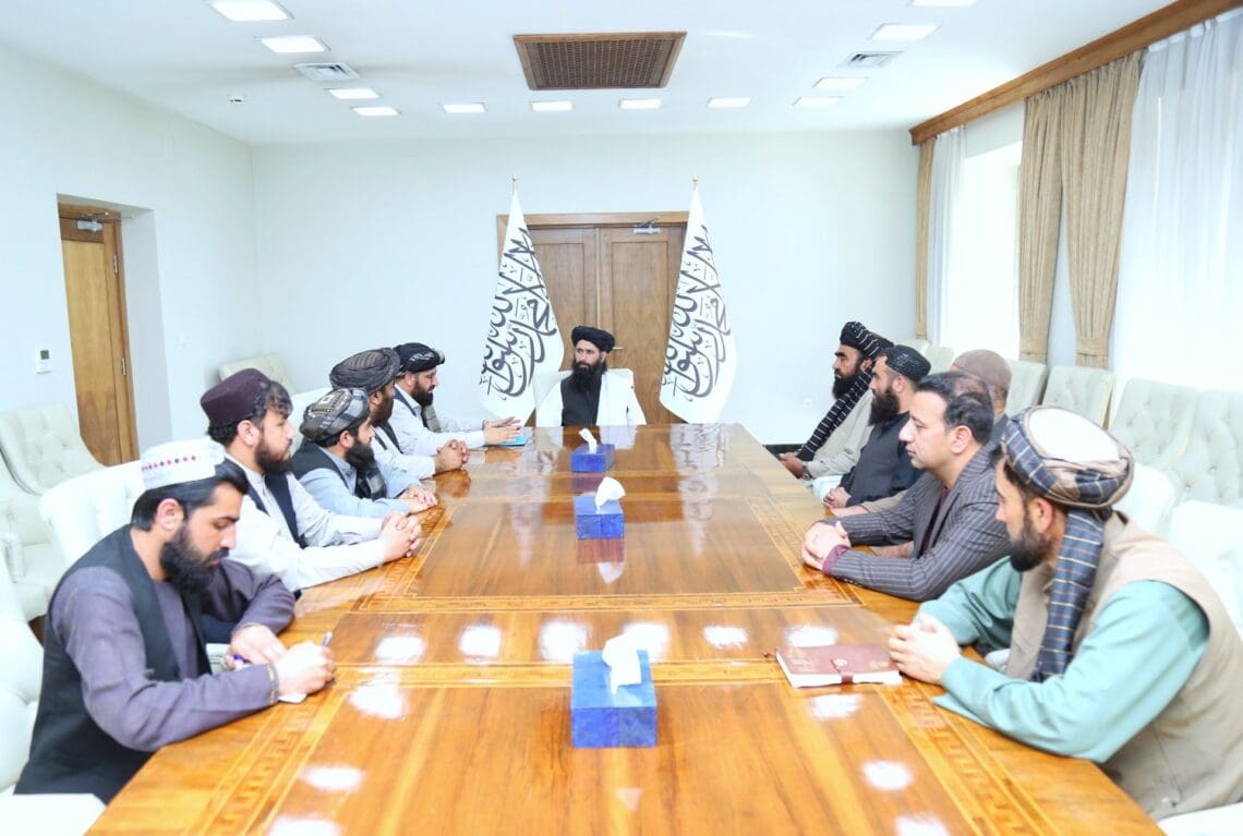 طالبان: صنعت‌کاران از وضعیت کنونی کشور خرسند هستند