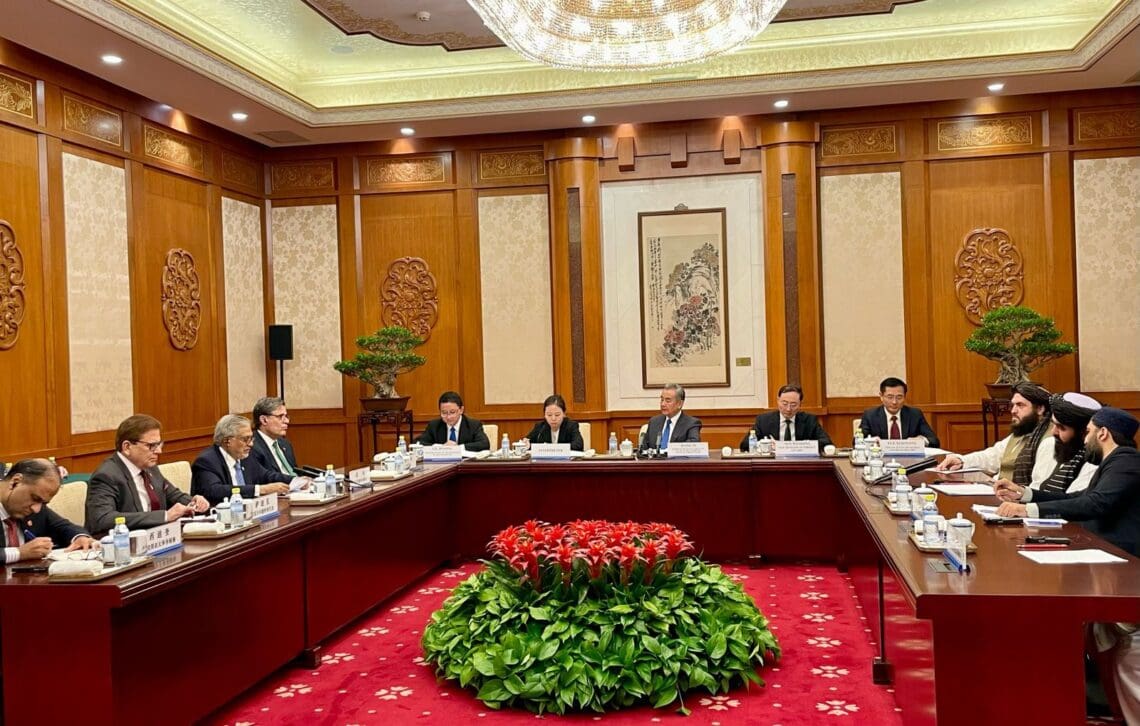 نشست سهجانبهی وزیران خارجهی طالبان، چین و پاکستان در بیجینگ پایان یافت