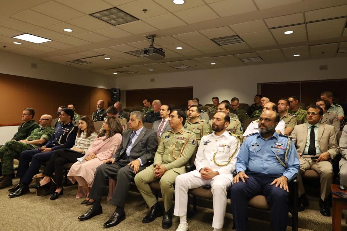 سفیر پاکستان در امریکا: پاکستان در خط نخست مبارزه با هراسافگنیای ناشی از افغانستان است