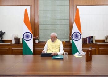 هند پس از چهار سال وقفه، صدور ویزا برای شهروندان افغانستان را از سر گرفت