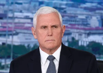 مایک پنس: سخنان ترمپ در ریاض، بی‌احترامی به تاریخ مبارزه‌ی امریکا با هراس‌افگنی بود