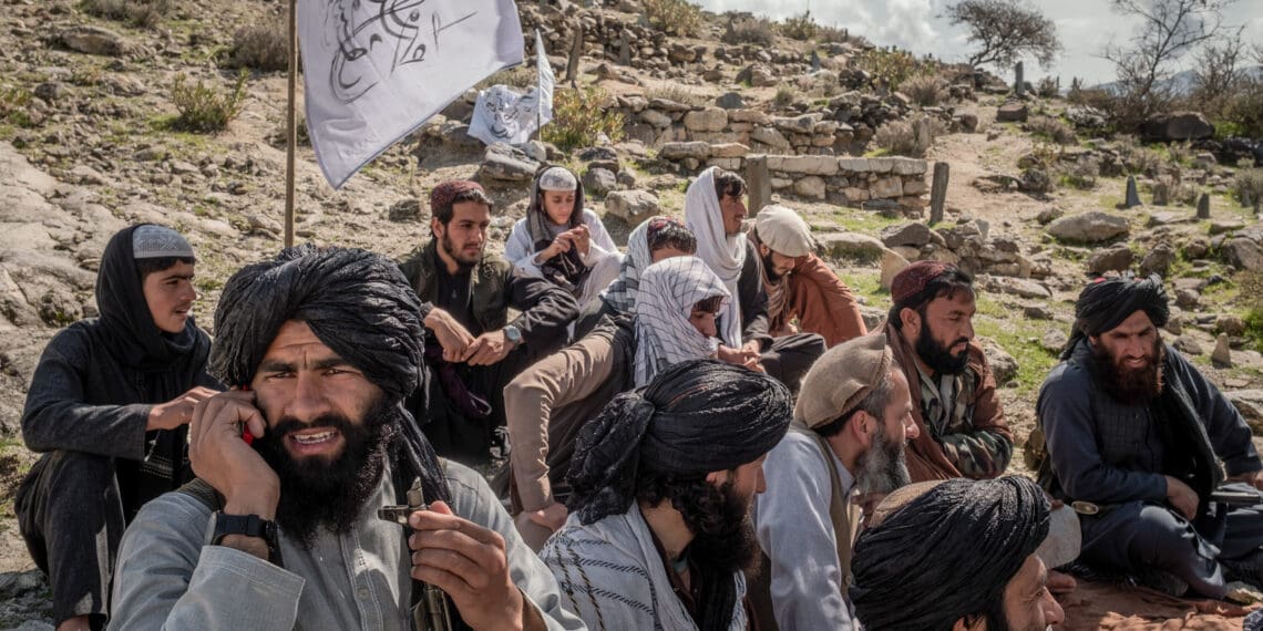 طالبان یک تن را به‌دلیل حمایت از مخالفان این گروه در شبکه‌های اجتماعی بازداشت کرد