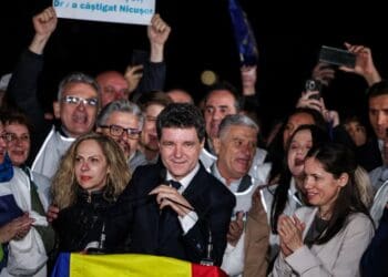 توماس دان با شکست دادن نامزد راست افراطی طرفدار ترمپ پیروز انتخابات رومانیا شد