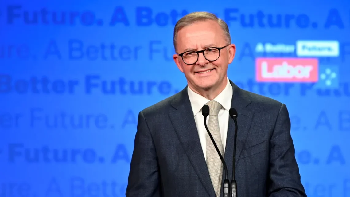 انتونی آلبانیز برای بار دوم به‌عنوان نخست‌وزیر استرالیا برگزیده شد