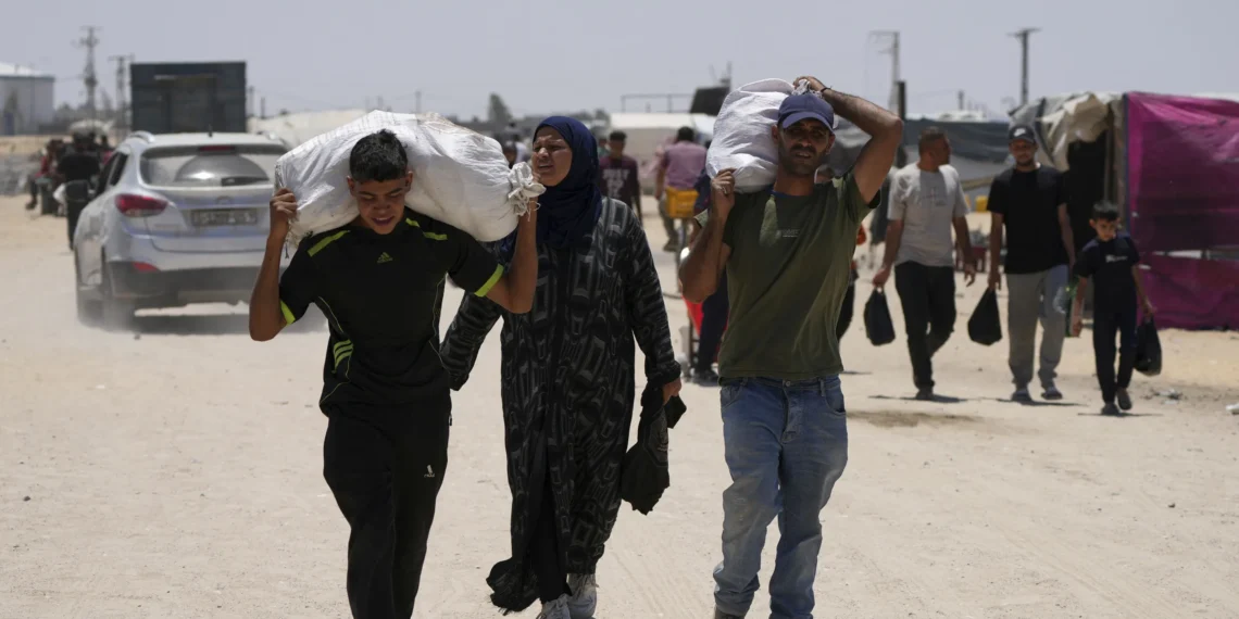 برای لقمه‌ای نان، جان دادند؛ آتش‌باری در توزیع کمک‌‌ها در غزه نزدیک به ۵۰ قربانی گرفت