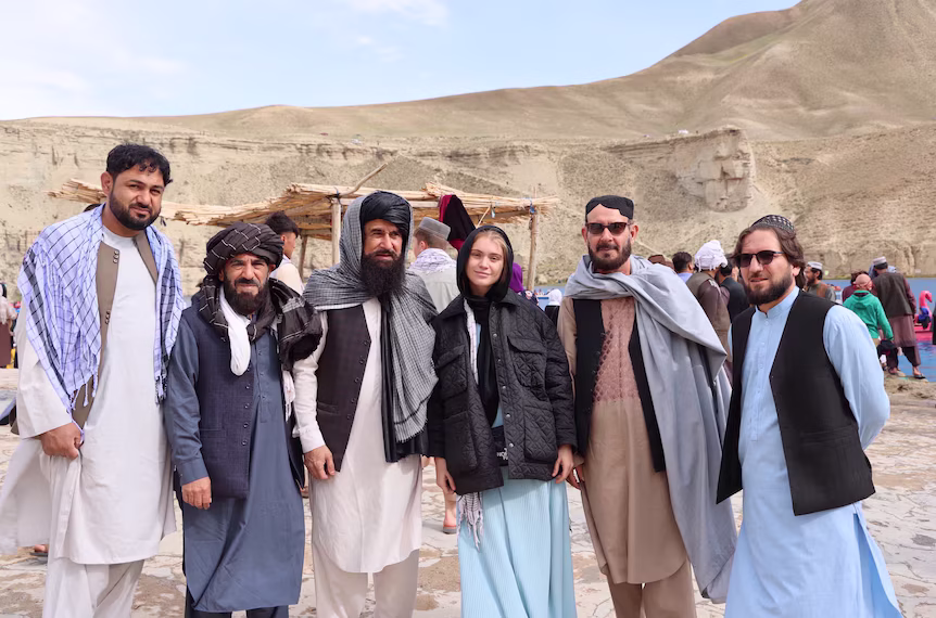 چرا روایت گردش‌گران از وضعیت افغانستان «خلاف واقعیت» است؟