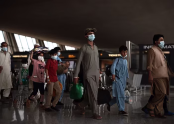 کهنه‌سربازان امریکایی: اگر پناه‌جویان افغانستان اخراج شوند، با ماموران مهاجرت درگیر می‌شویم