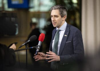 وزیر خارجه‌ی ایرلند: دولت اسرائیل مرتکب نسل‌کشی در غزه شده است