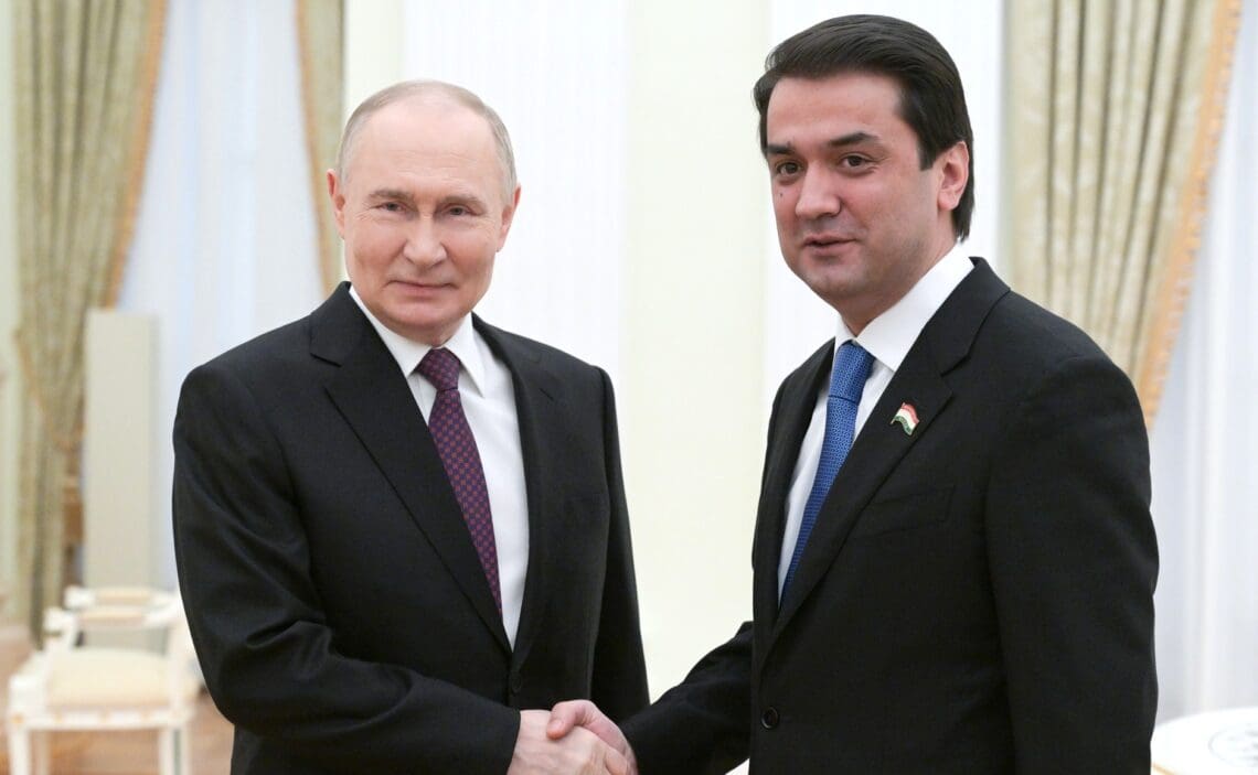 رییس مجلس ملی تاجیکستان و پوتین در مورد افغانستان گفتوگو کردند