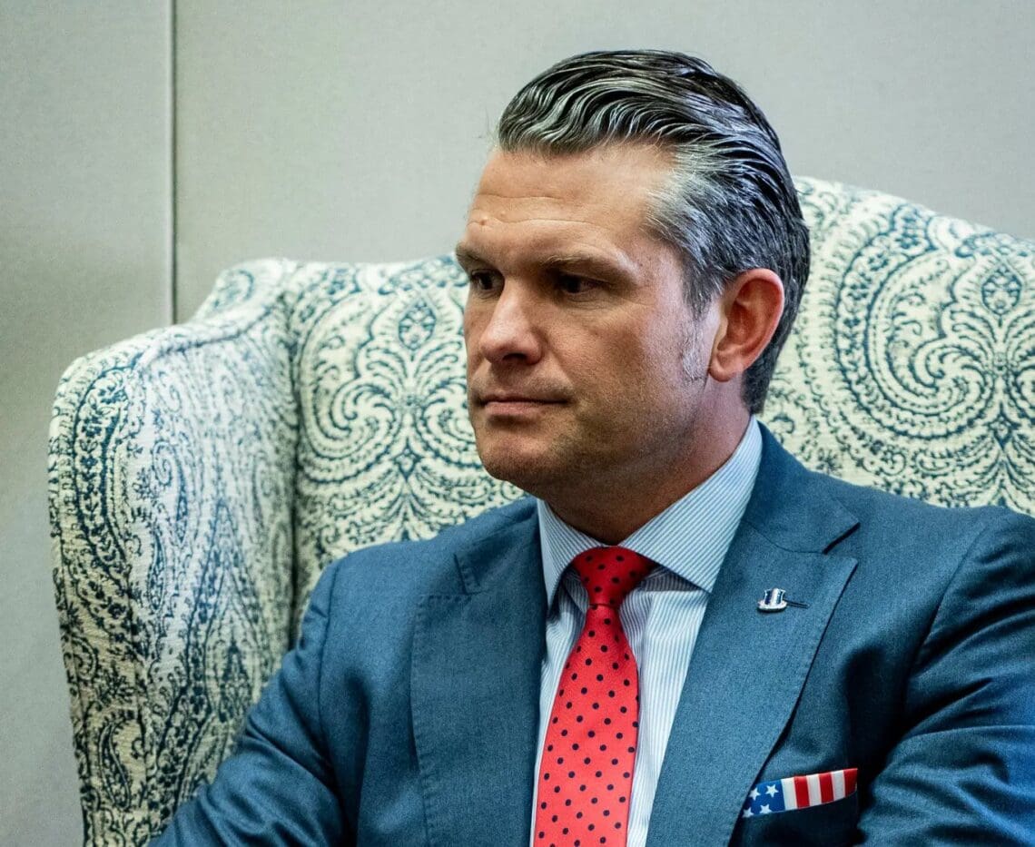 وزارت دفاع امریکا دستور بازنگری کامل روند خروج نیروهای این کشور از افغانستان را صادر کرد