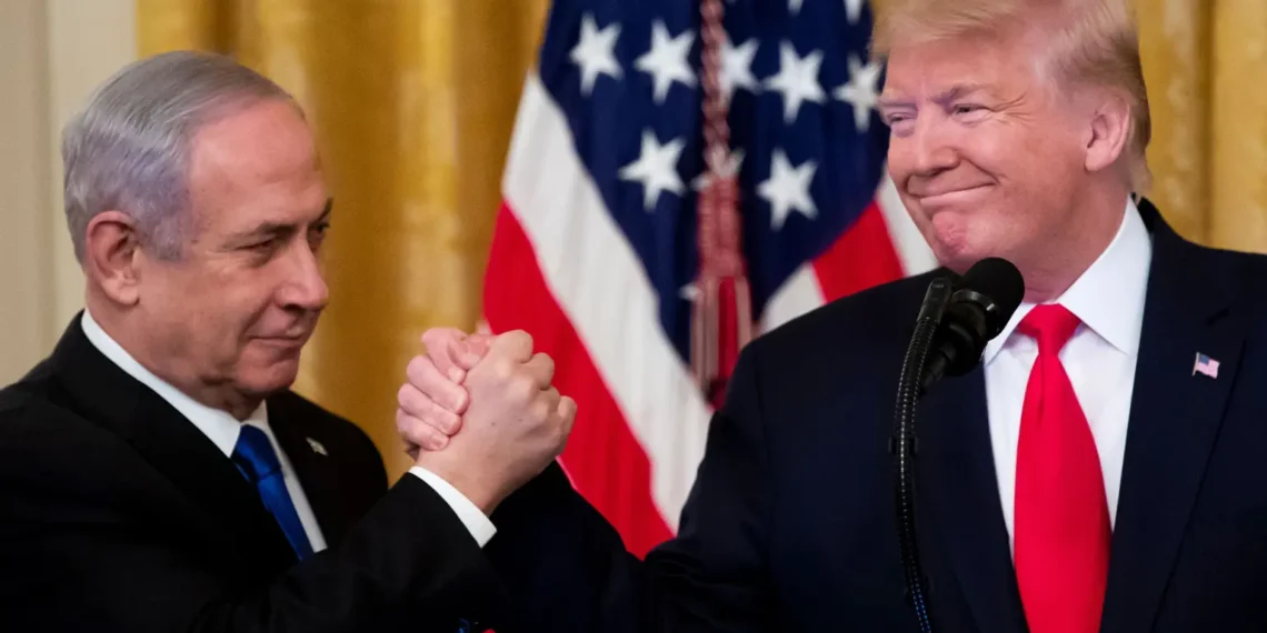 ترمپ: حمله‌ی اسرائیل احتمال توافق با ایران را افزایش داده است