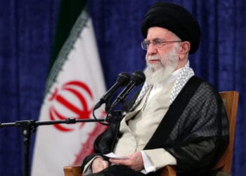 خامنه‌ای: برای پیروزی در برابر امریکا و اسرائیل به مردم ایران تبریک می‌گویم