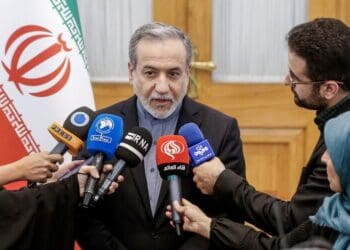 عراقچی: ترمپ برای توافق، لحن «توهین‌آمیز» خود نسبت به خامنه‌ای را کنار بگذارد