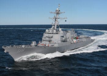 اسوشیتدپرس: امریکا در حال جابه‌جایی امکانات نظامی خود در خاورمیانه است