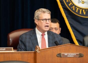 قانون‌گذار امریکایی: افغانستان پناه‌گاه امن گروه‌های هراس‌افگن است