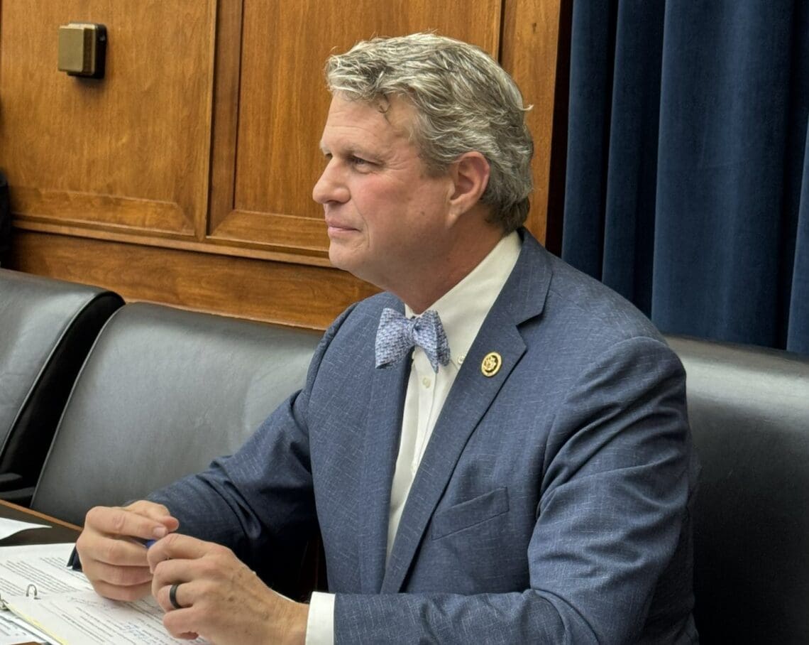 قانونگذار امریکایی: اظهارات ذبیحالله مجاهد بهاندازهی رژیم طالبان «غیرمشروع» اند