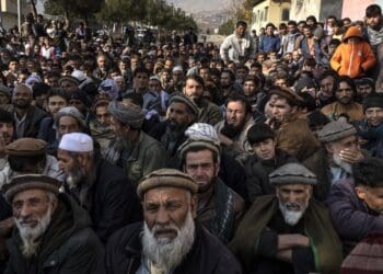 «ما پدران شما هستیم»؛ چرا هبت‌الله به مردم به چشم کودک نگاه می‌کند؟