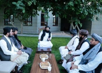 طالبان: گفت‌وگو با کشورهای همسایه باعث کاهش «بدرفتاری» با مهاجران شده است