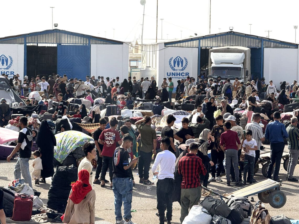 در یک هفته، بیش از صدهزار مهاجر از ایران وارد کشور شده‌ اند